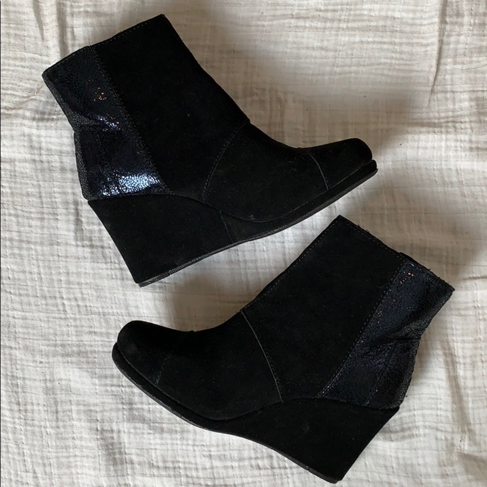 Toms Wedge Boots